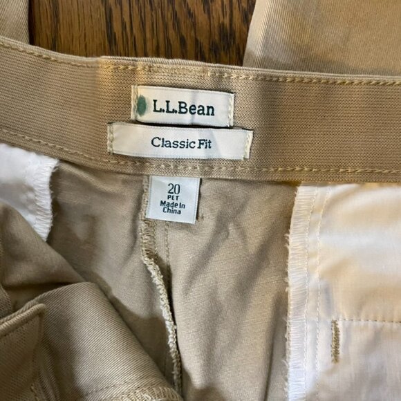 (2) pair L.L. Bean Classic Fit pants black cropped & khaki pants NWT size 20P - Picture 2 of 7